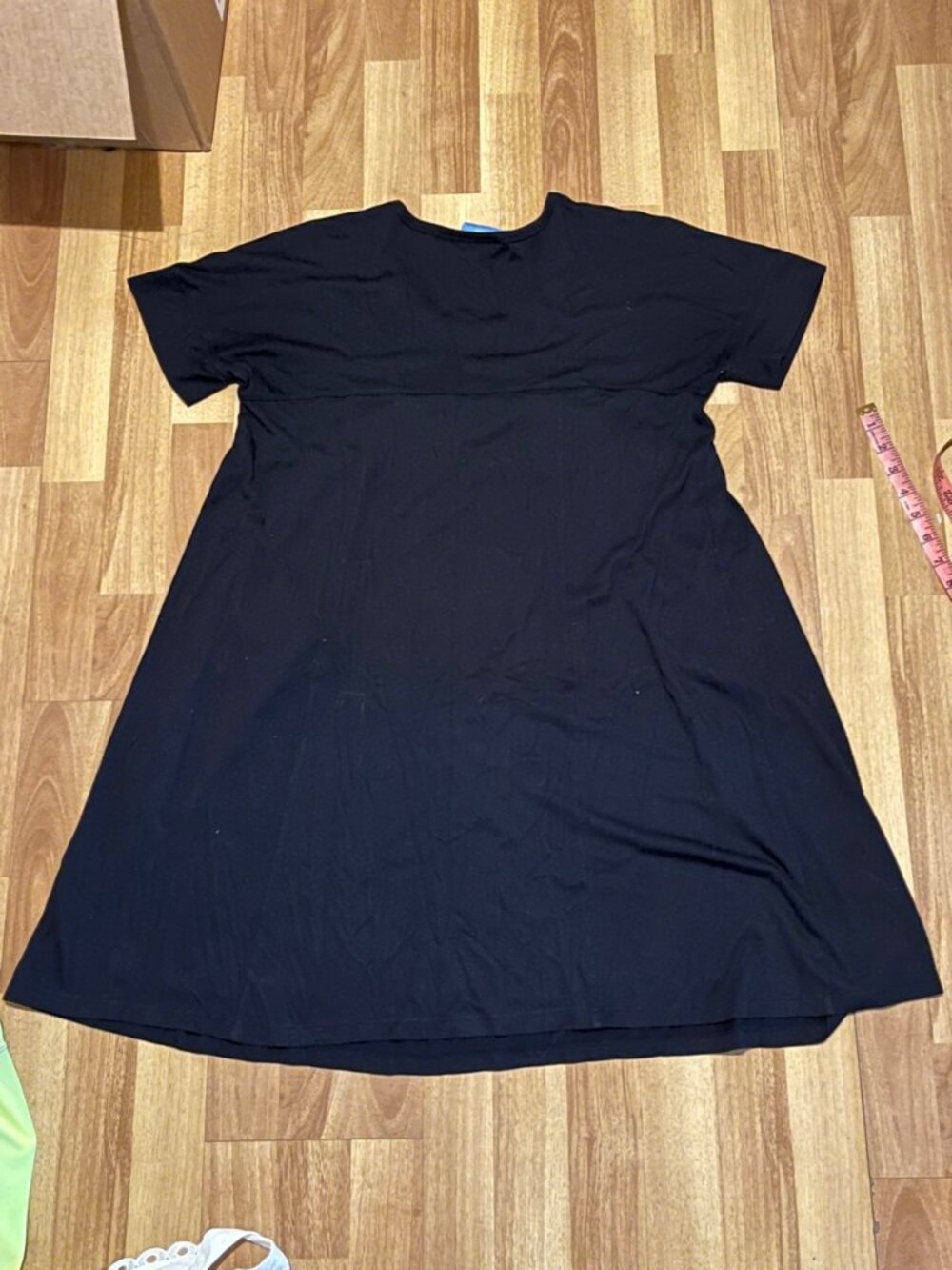 Simply Vera Vera Wang Black Short Sleeve Dress - Women's M